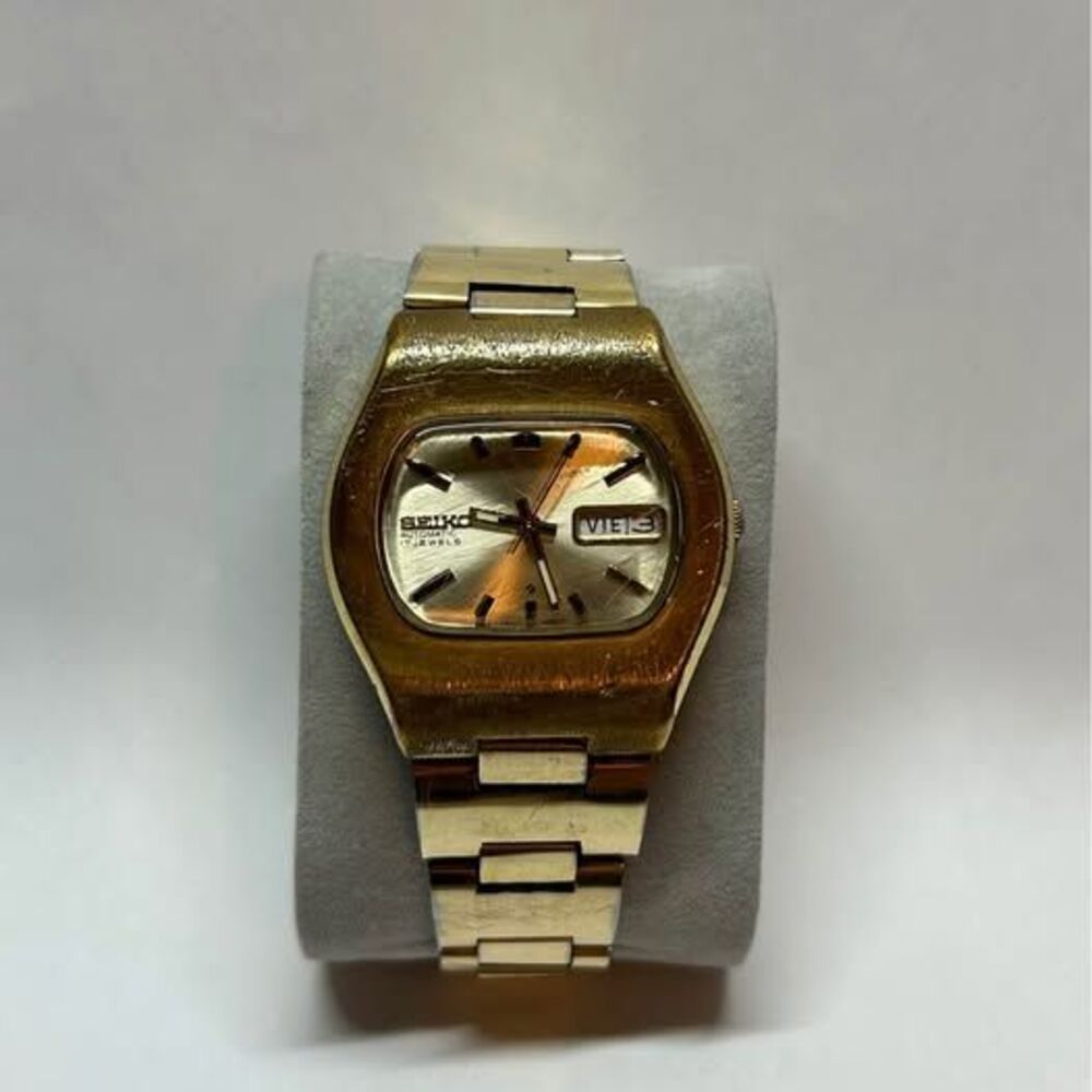 Vintage Seiko Automatic Gold-Tone Watch – Spanish Day Display – Rare 1970s Model